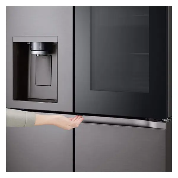 یخچال فریزر فرنچ چهار درب  ازمدل GR-X39FFLRL رنگ نقره ای نمایی از دستگیره مخفی